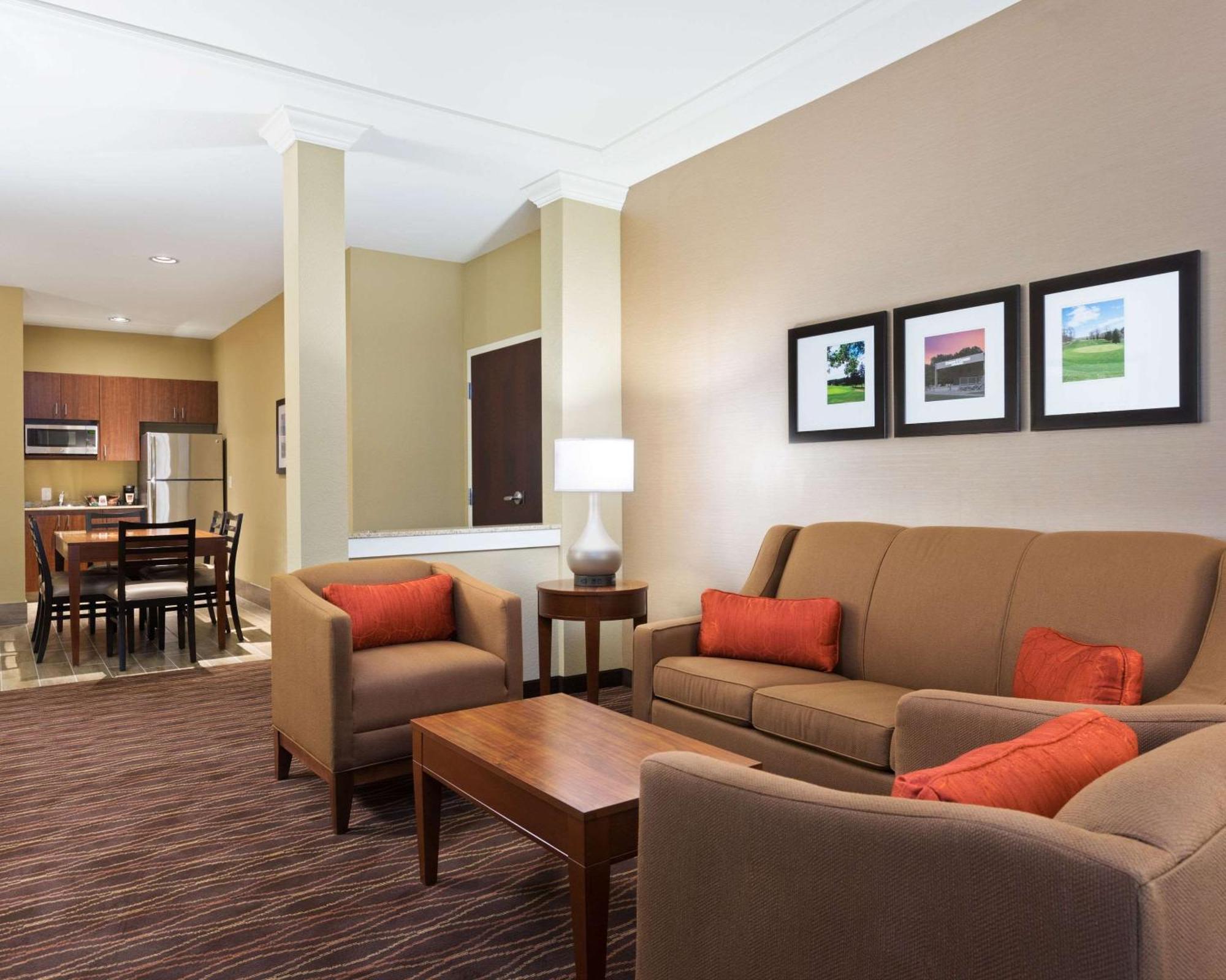 Comfort Suites דובויז מראה חיצוני תמונה